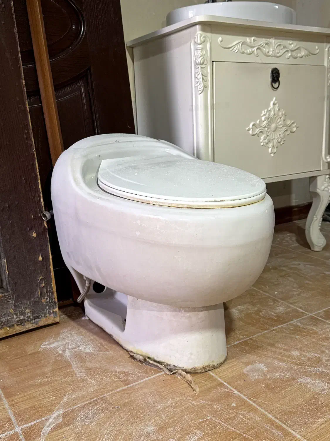 کنسول توالت به همراه آینه و توالت فرنگی|لوازم سرویس بهداشتی|قزوین, |دیوار