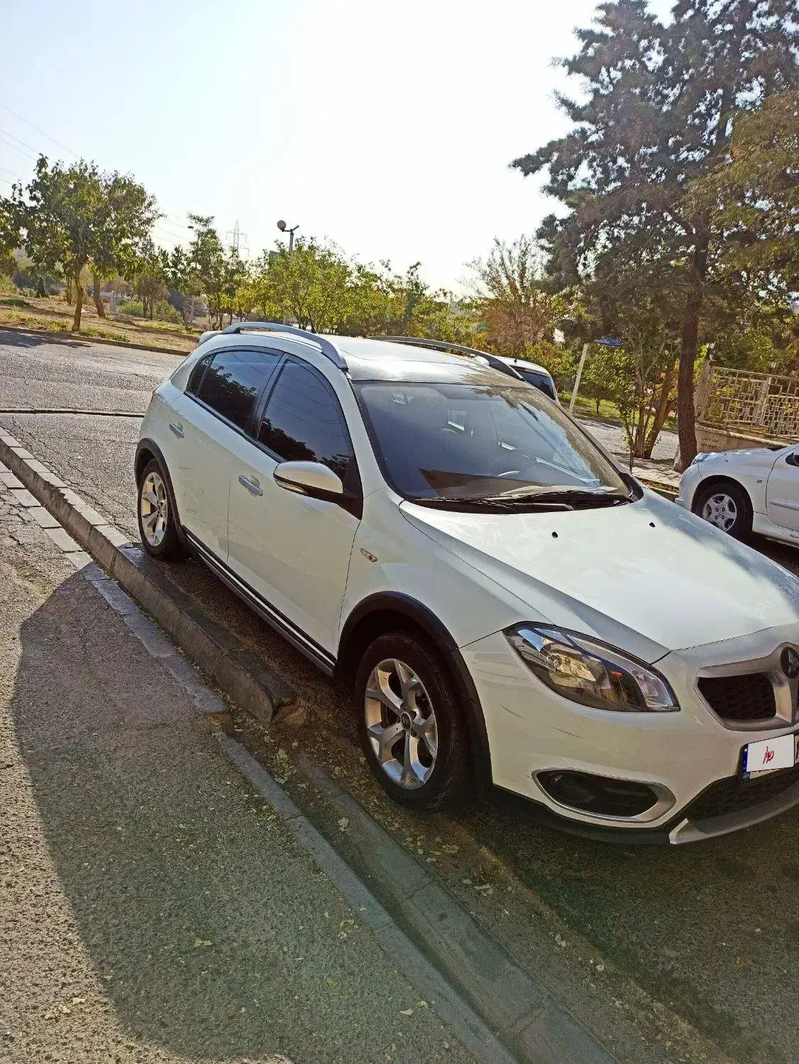 فروش برلیانس کراس 320مدل 97|خودرو سواری و وانت|تهران, شهران شمالی|دیوار