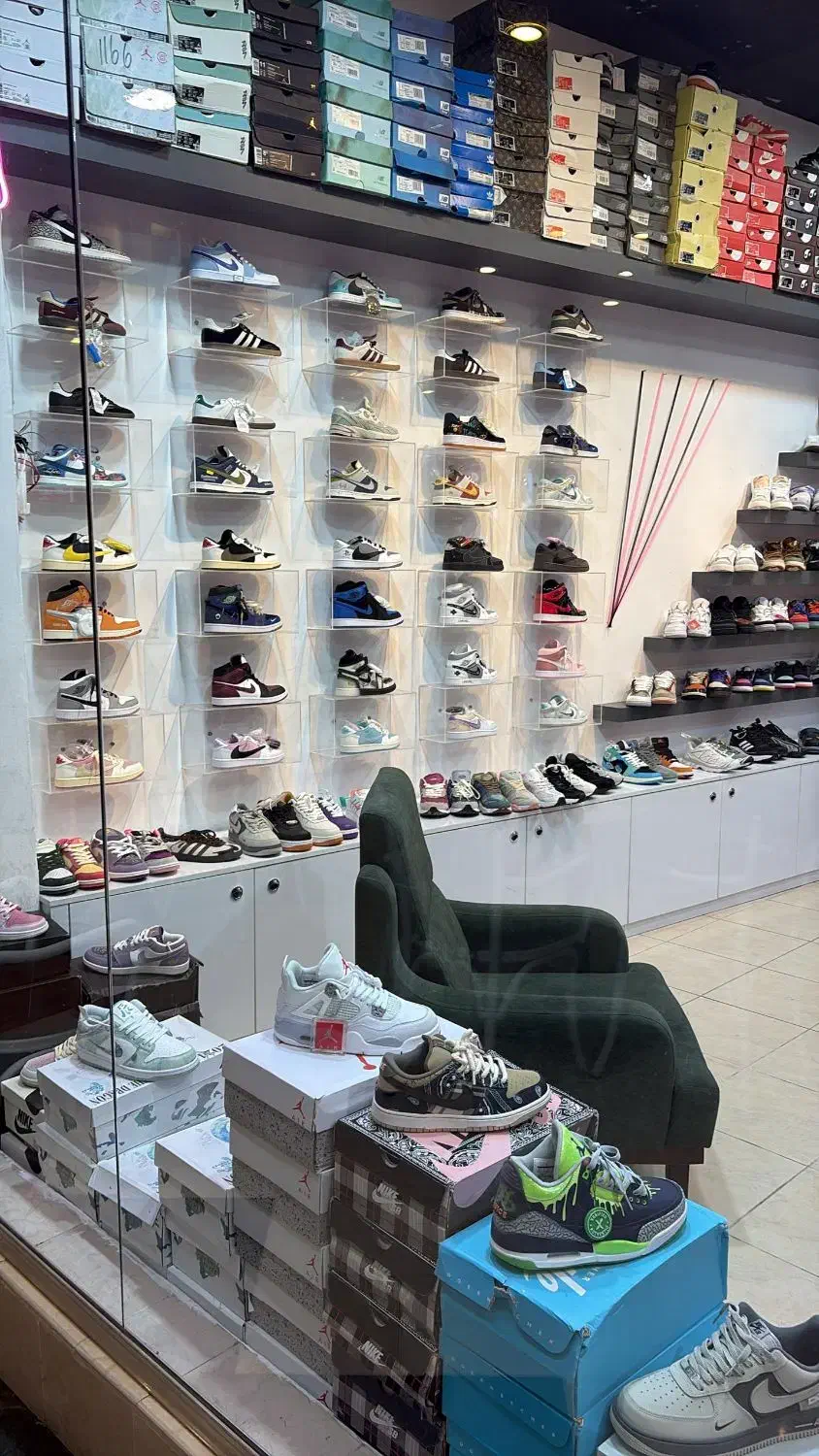 فروش کلی کتانی بعلت  جابجایی|کیف، کفش، کمربند|کیش, |دیوار