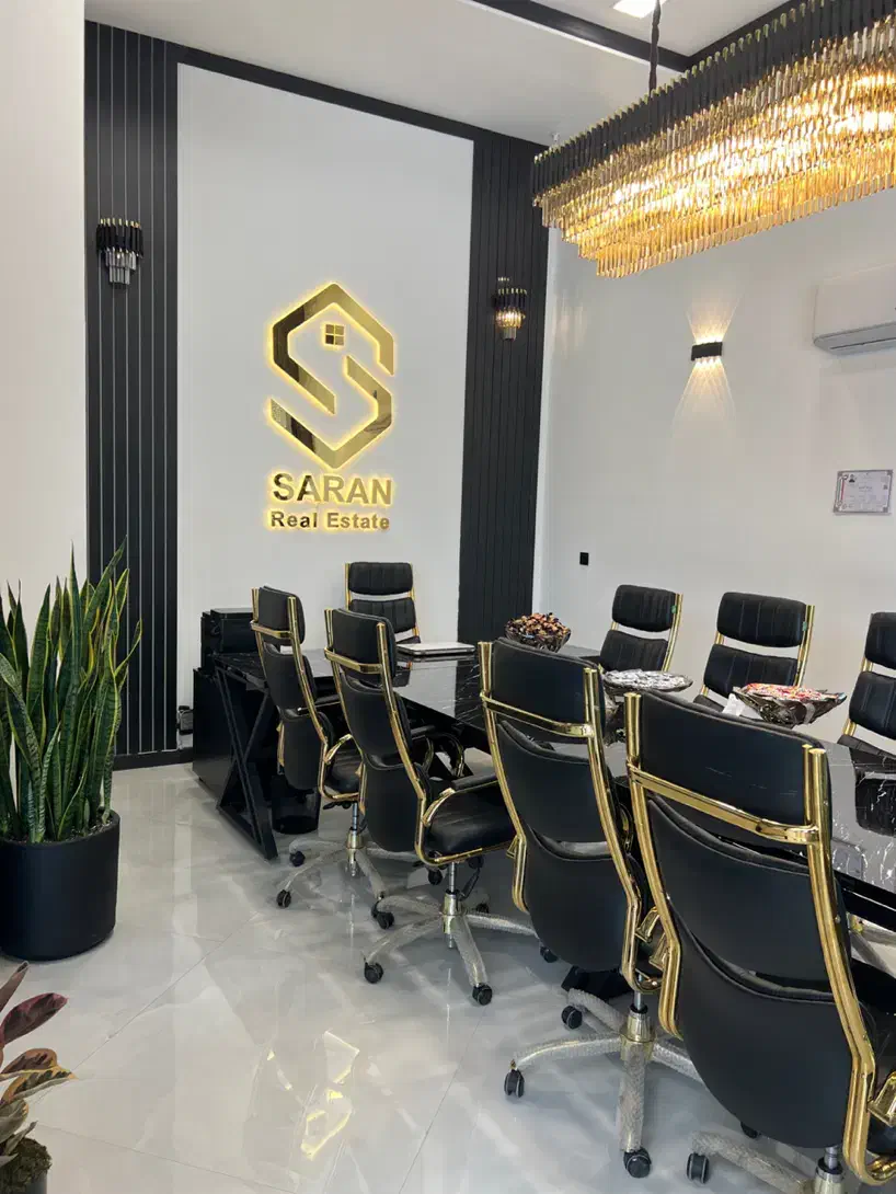 استخدام آبدارچی و خدماتی در دفتر املاک منطقه الهیه|استخدام سرایداری و نظافت|مشهد, الهیه|دیوار