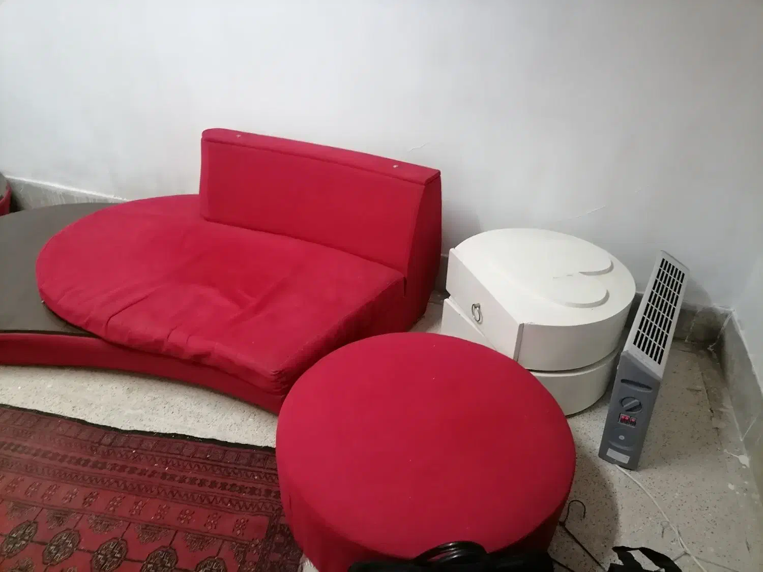 مبلمان راحتی گرد|مبلمان خانگی و میز عسلی|منجیل, |دیوار