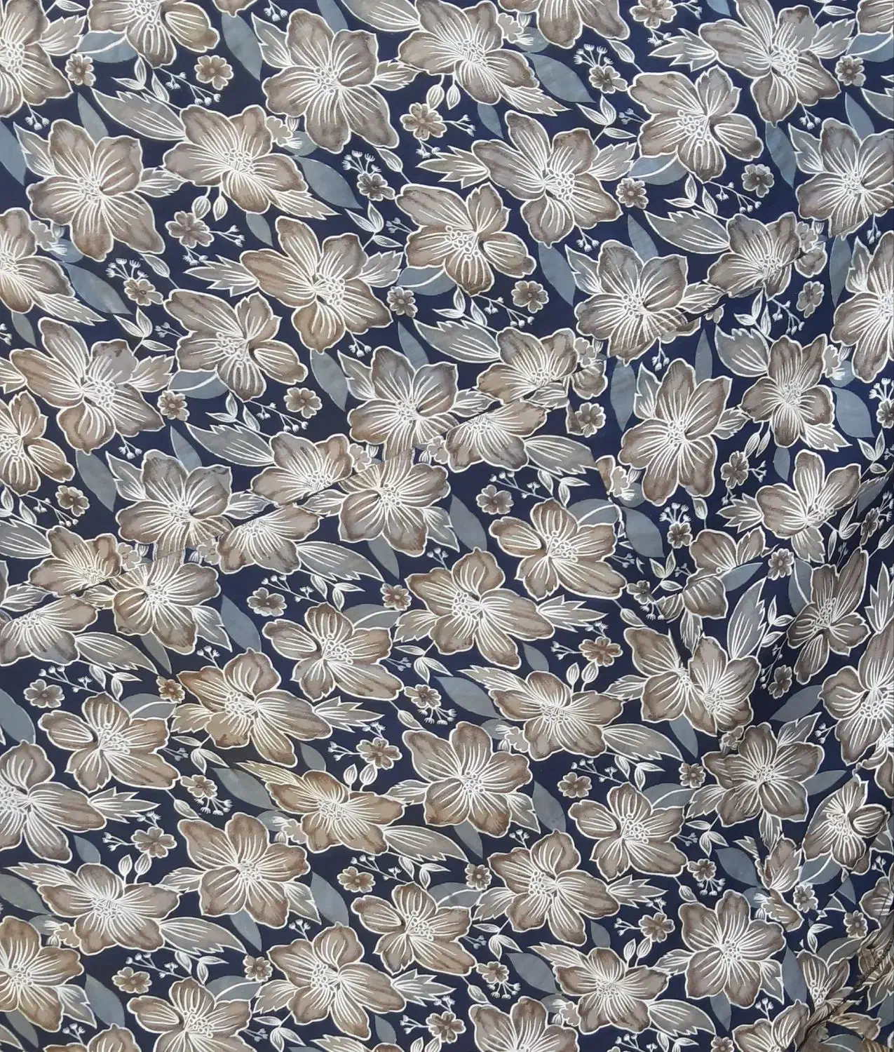 چادرگلدار|لباس|قزوین, |دیوار