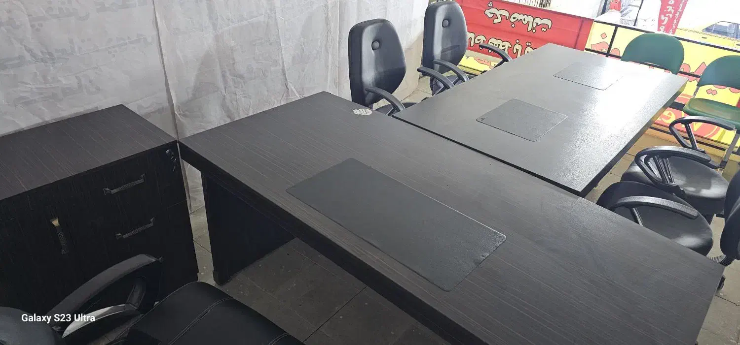 میزوصندلی مدیریت میزکنفرانس۴عددصندلی|دفتر کار|کرمان, |دیوار