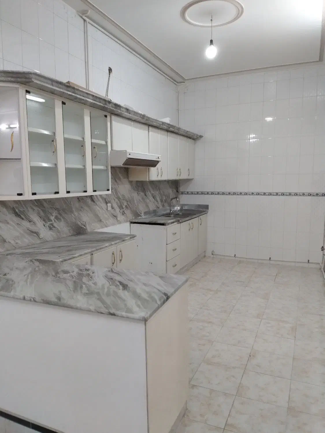 واحد طبقه همکف|اجارهٔ خانه و ویلا|قم, زنبیل آباد|دیوار