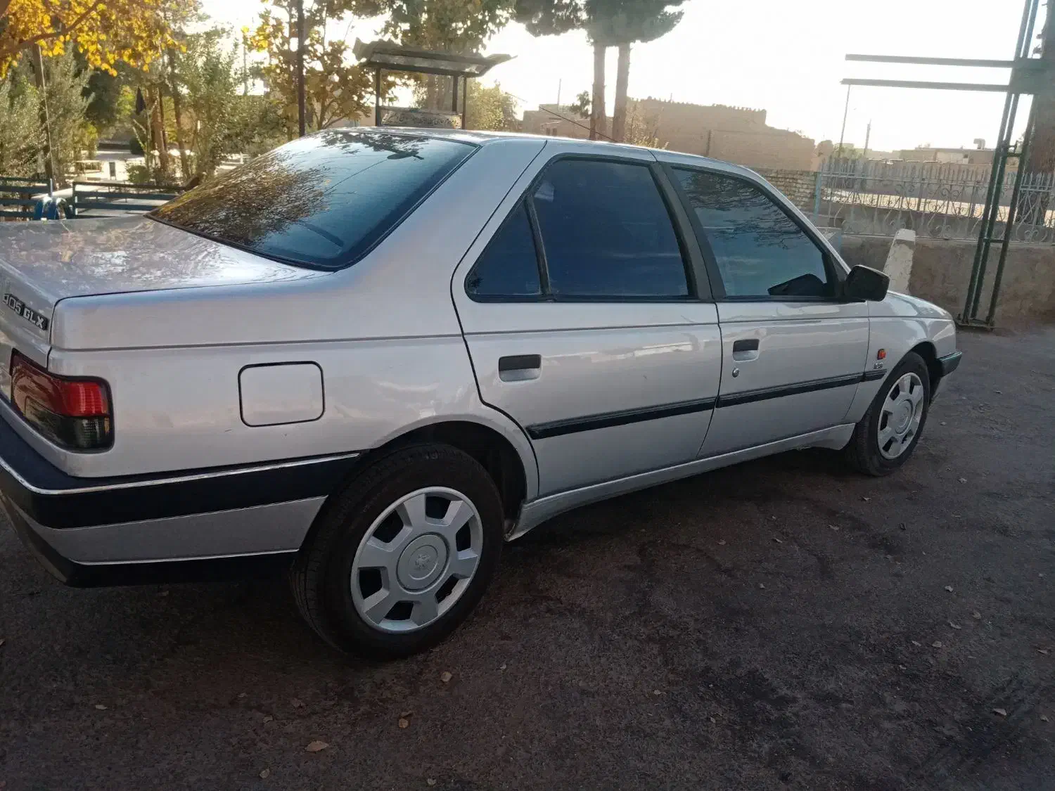 فروش پژو 405 مدل 98|خودرو سواری و وانت|یزد, |دیوار