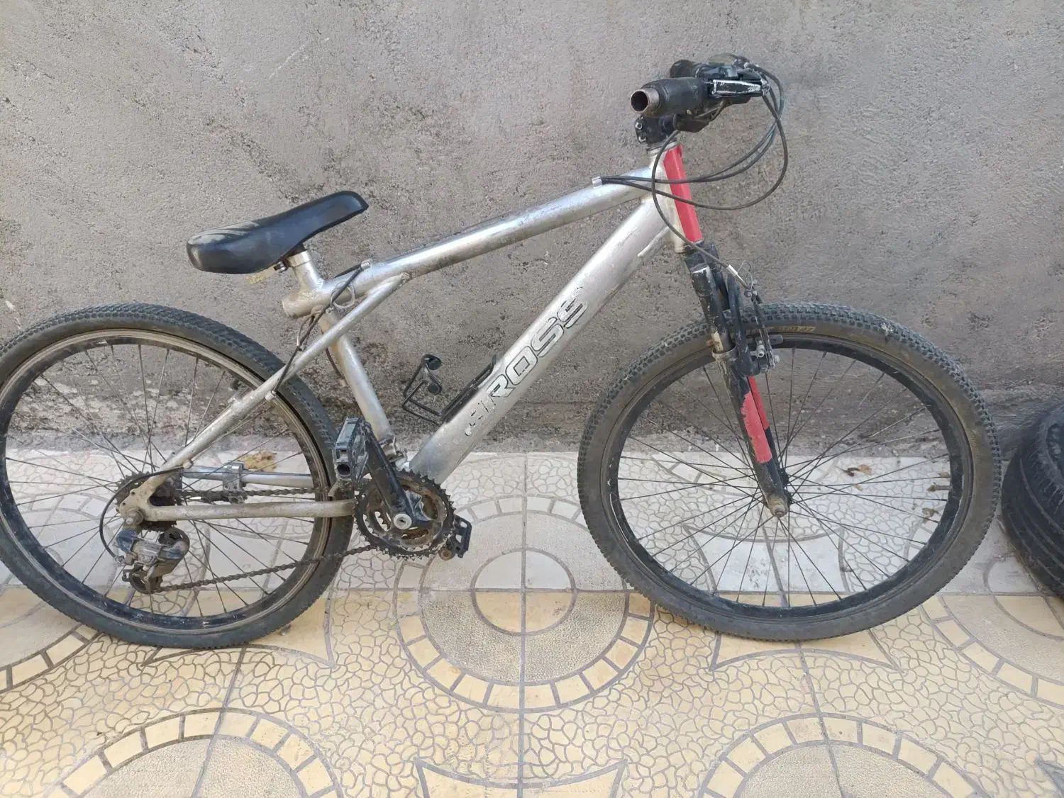 دوچرخه|دوچرخه، اسکیت، اسکوتر|تربتحیدریه, ۴۵ متری|دیوار