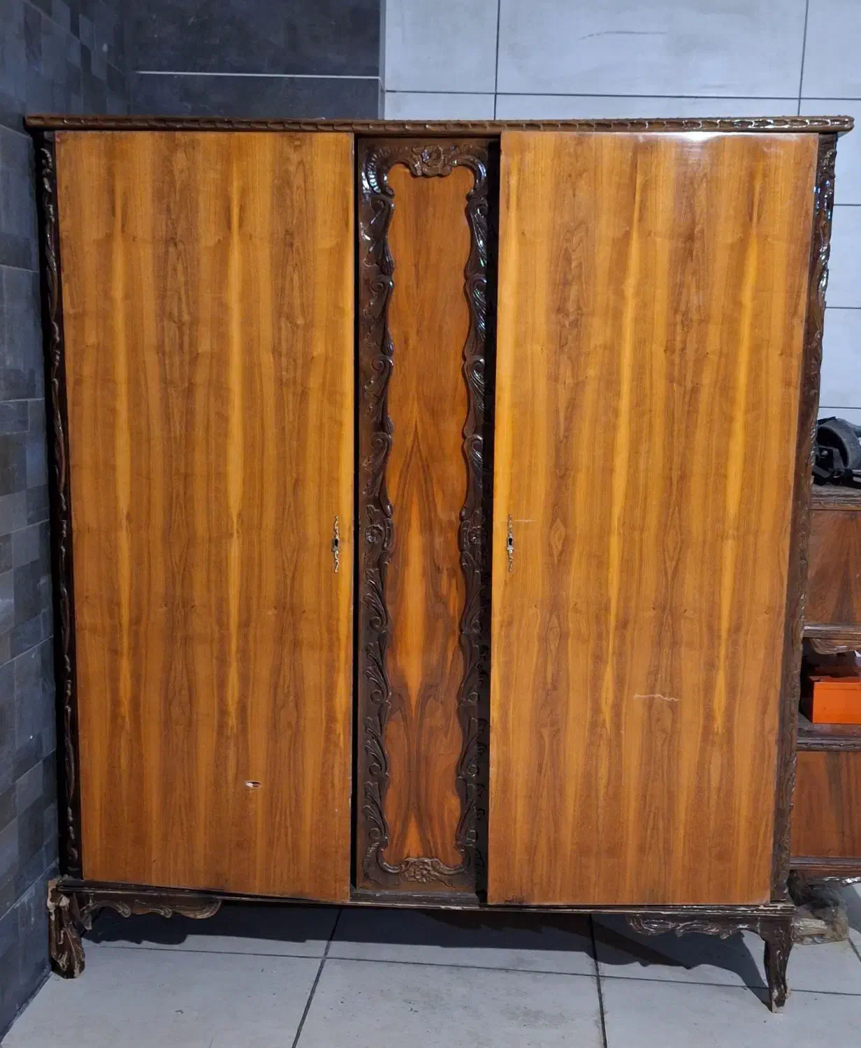 کمد دیواری و پایتختی قدیمی|جاکفشی، کمد، دراور|تبریز, |دیوار