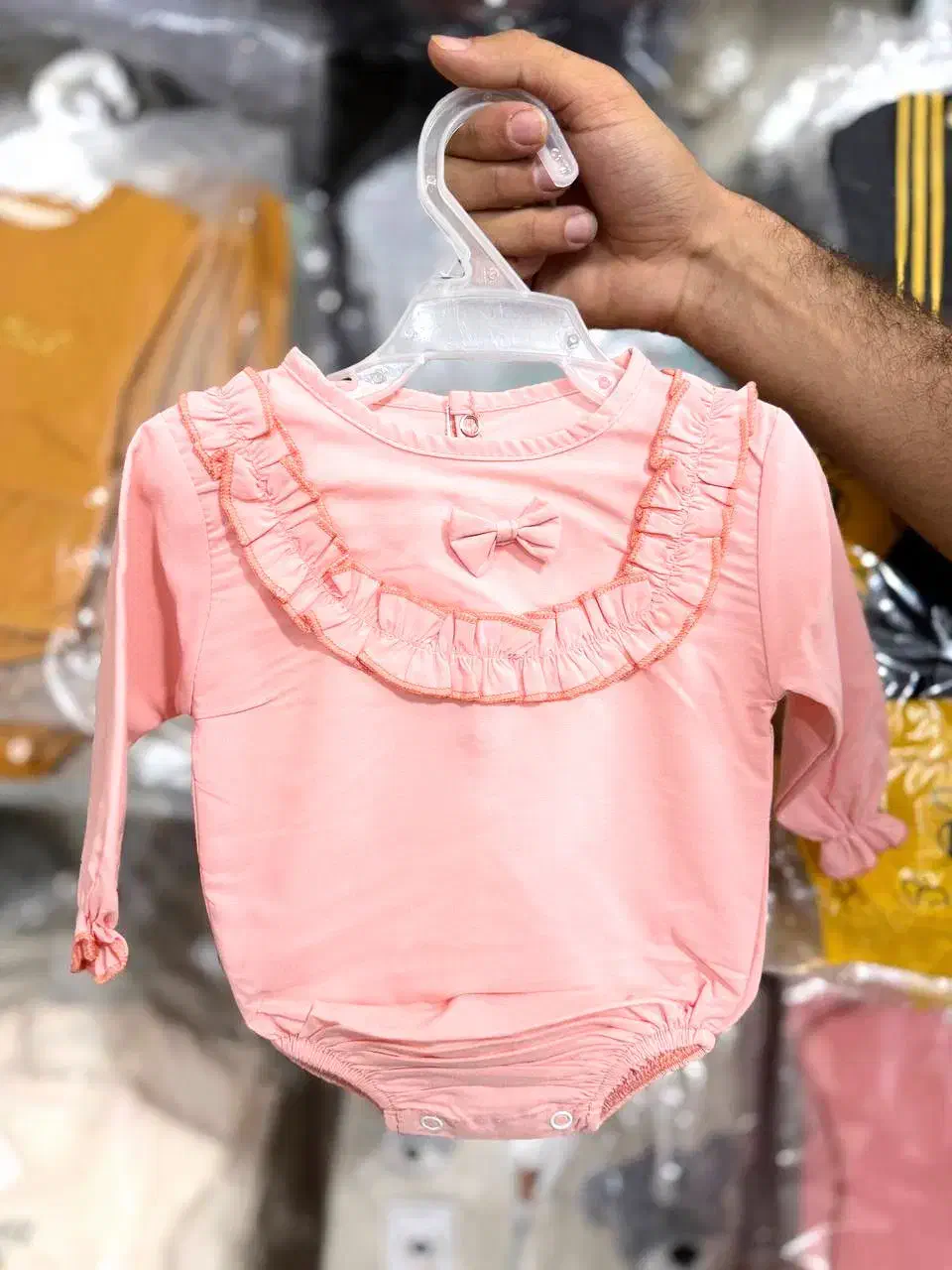 زیر دکمه ی مجلسی دختر|کفش و لباس بچه|تبریز, |دیوار