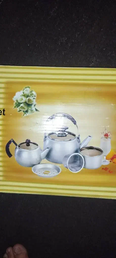 قوری کتری باقندان ست عروس داخل جعبه نونو|سماور، چایساز، قهوهساز|فردیس, سپید دشت|دیوار