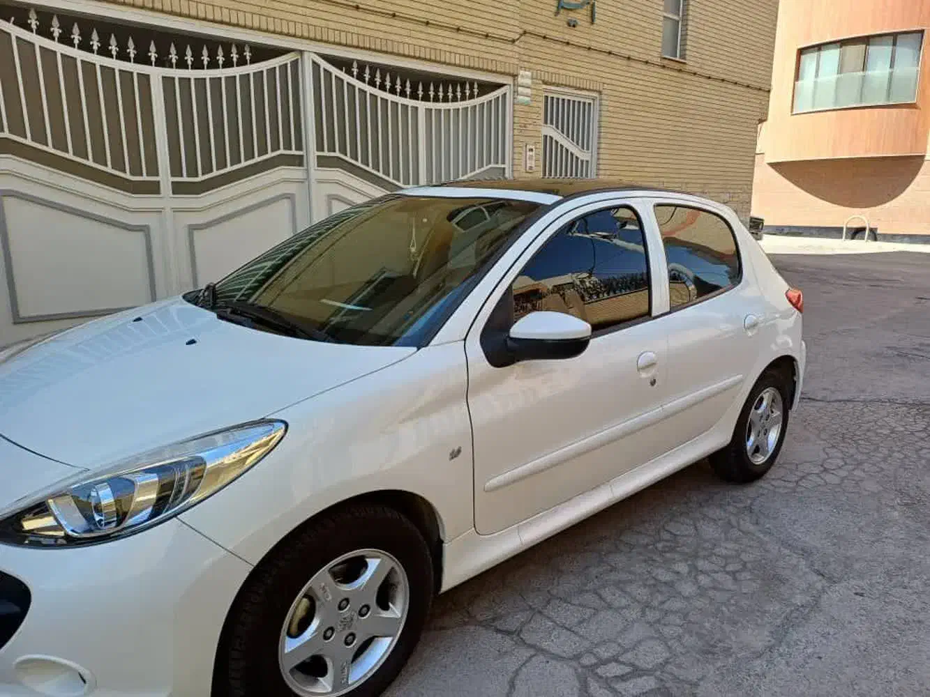 207 پانا مدل ۱۴۰۱بدون رنگ کارمندی|خودرو سواری و وانت|اصفهان, شهرک کوثر|دیوار