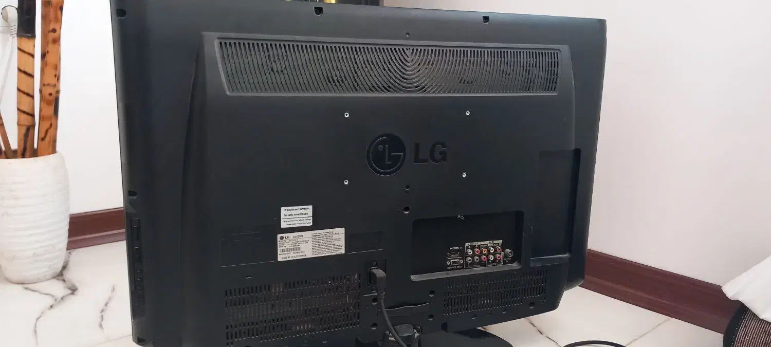 تلوزیون ال سی دی  ال جی ۳۲ اینچ بامیز تلوزیونی|تلویزیون و پروژکتور|رودسر, |دیوار