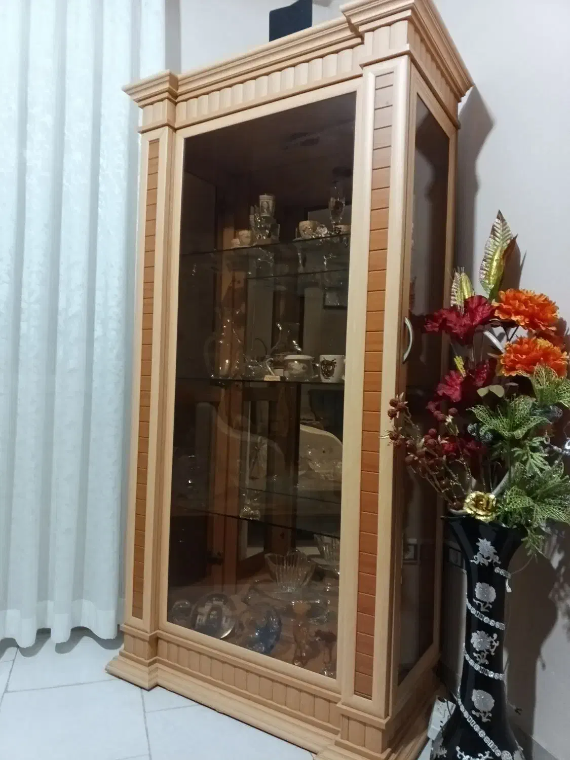 بوفه رنگ خاص تاج دار|بوفه، ویترین، کنسول|همدان, |دیوار