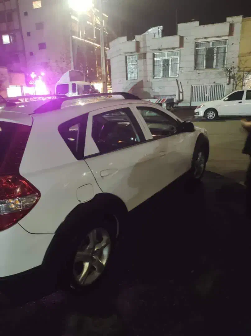 اچ سی کراس مدل ۹۶ تمیز|خودرو سواری و وانت|مشهد, سجاد شهر|دیوار