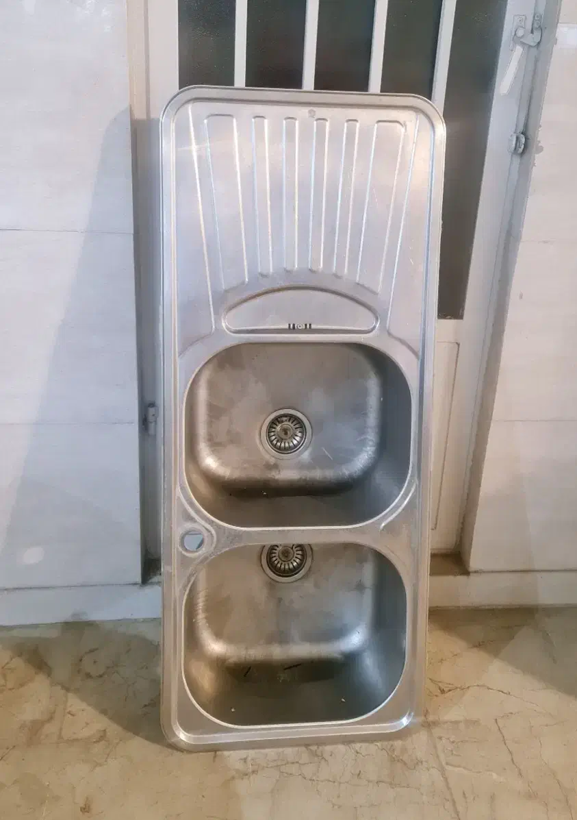 ظرفشویی دو قلو|آب‌چکان و نظم‌دهنده ظروف|شاهین‌شهر, فردوسی|دیوار