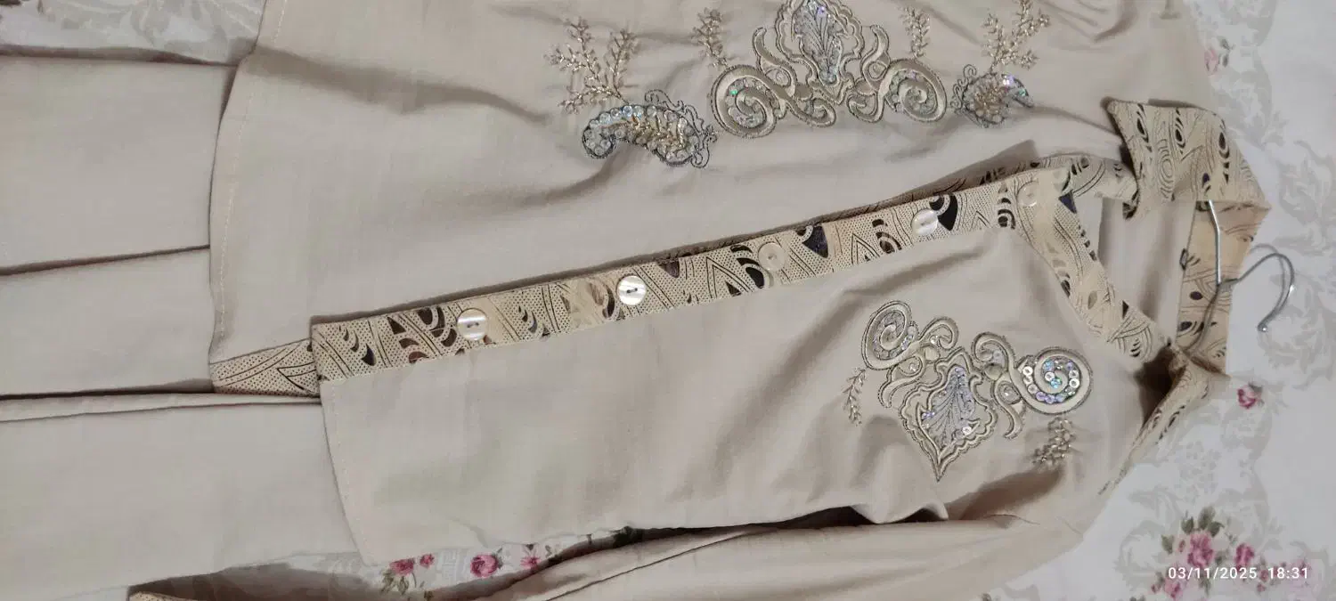 لباس‌مجلسی‌|لباس|فلاورجان, |دیوار