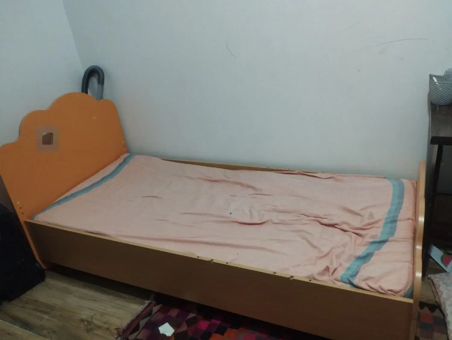 تخت و کمد کودک|تخت و سرویس خواب|خرمآباد, |دیوار
