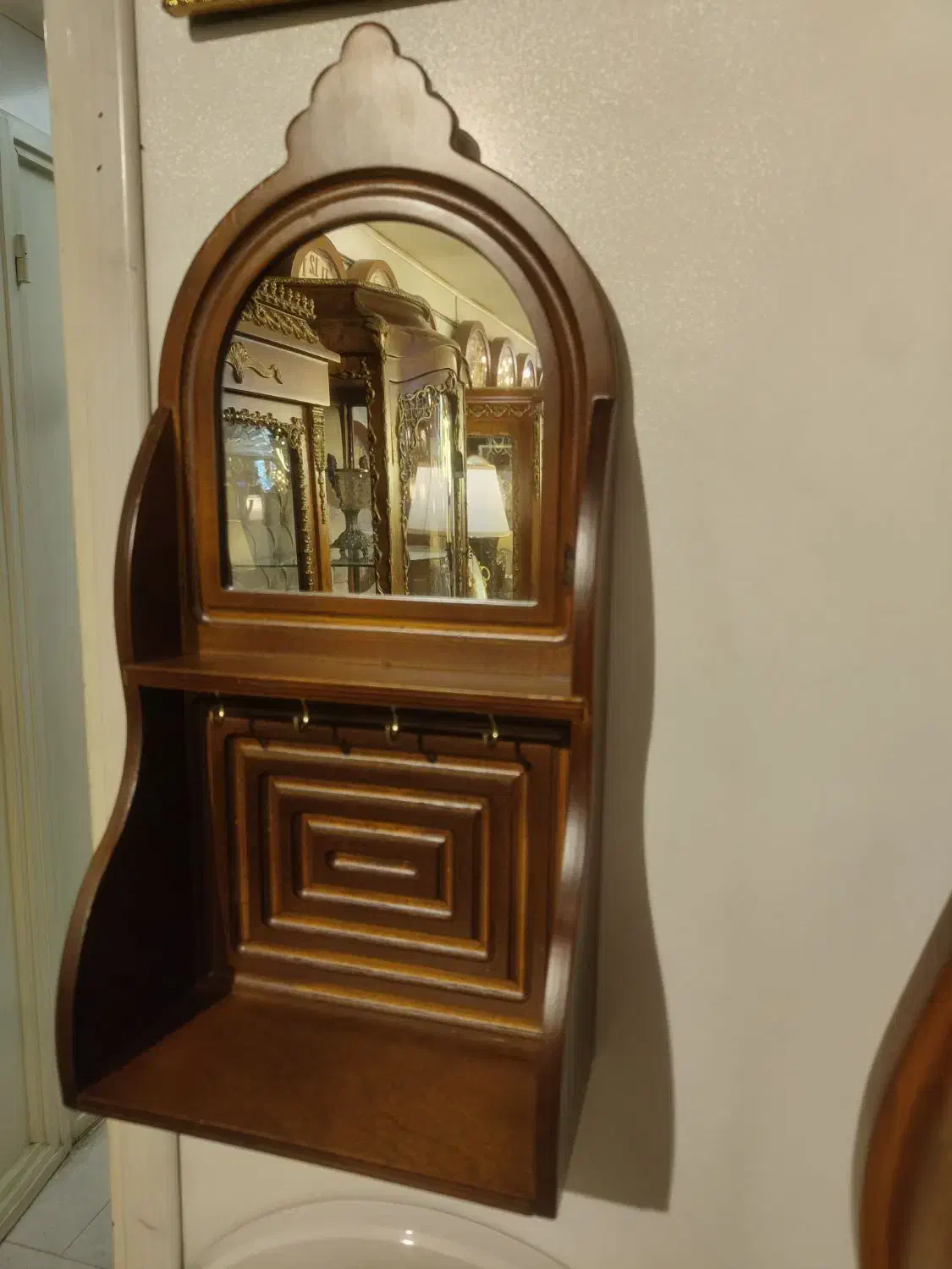 جاکلیدی|آینه|تهران, دهقان|دیوار