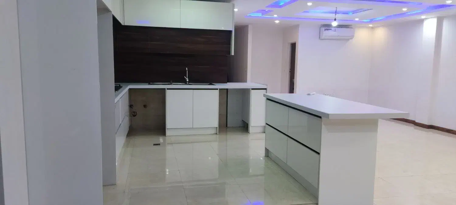 130 متر/ زیر قیمت منطقه