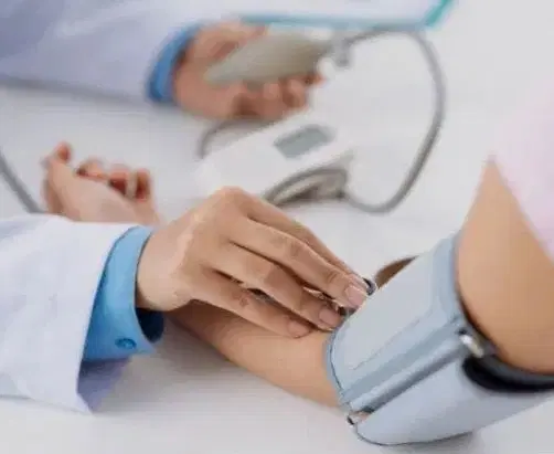 پرستاری(تزریقات،سوند معده و فولی،آزمایش،پانسمان|خدمات زیبایی و سلامت|رشت, استقامت ۲|دیوار