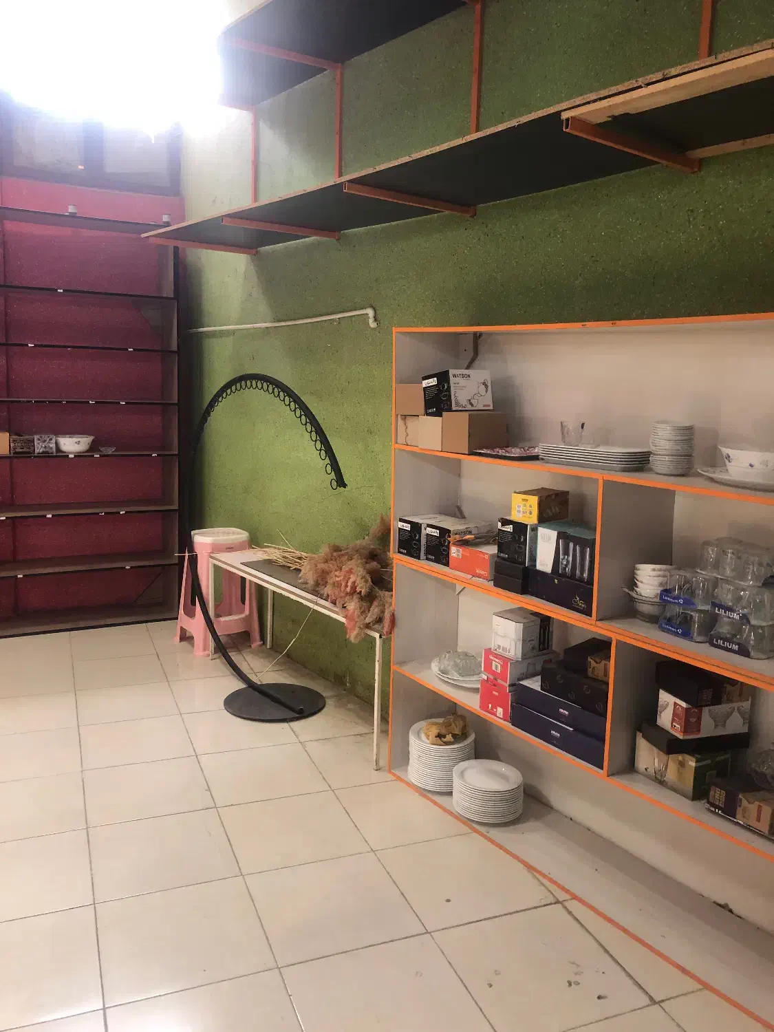 25 متر مغازه اجاره داده میشود|اجارهٔ مغازه و غرفه|میانه, |دیوار