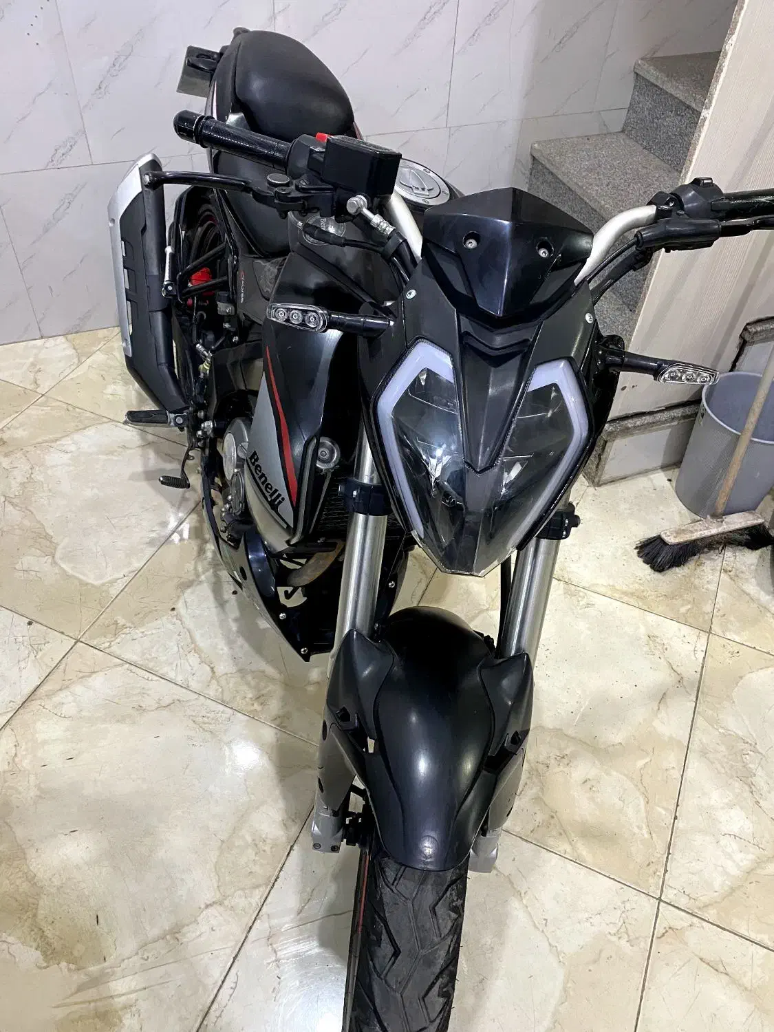 بنلی۱۸۰|موتورسیکلت|نیشابور, سرآب کوشک|دیوار