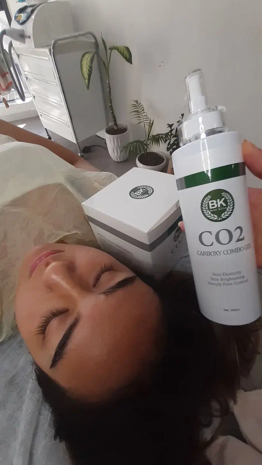 برداشتن خال ، خال گوشتی و میلیا فقط در یک جلسه|خدمات آرایشگری و زیبایی|کرج, اتحاد|دیوار