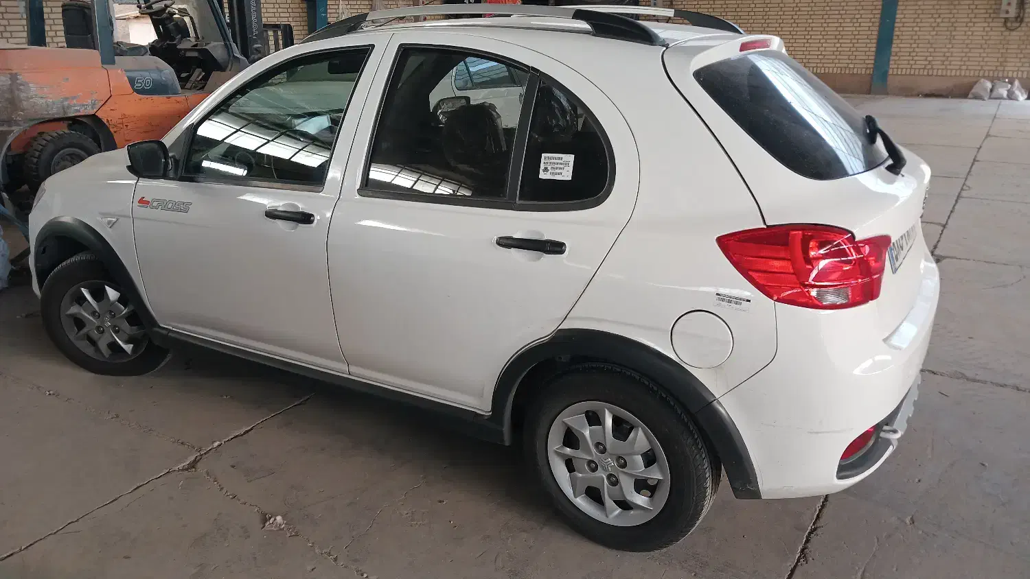 کوییک ۴۰۲ کم کارکرد|خودرو سواری و وانت|پرند, فاز ۵|دیوار