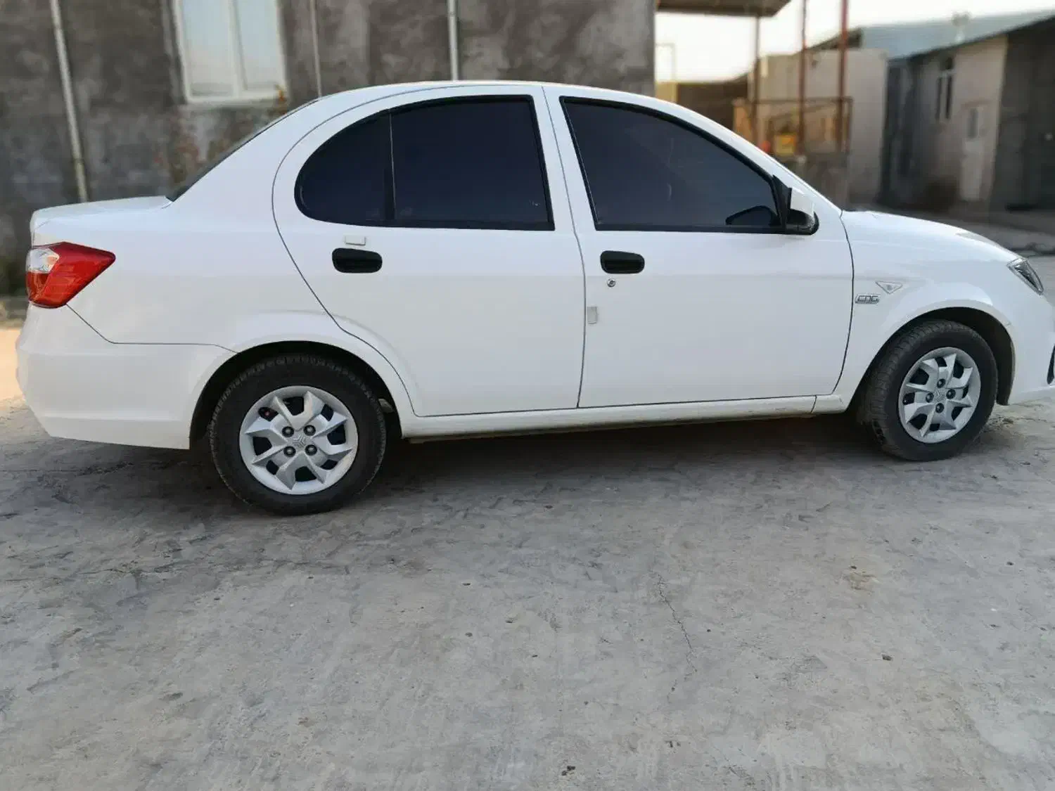 ساینا دوگانه کارخانه مدل ۱۴۰۳|خودرو سواری و وانت|کرمانشاه, |دیوار