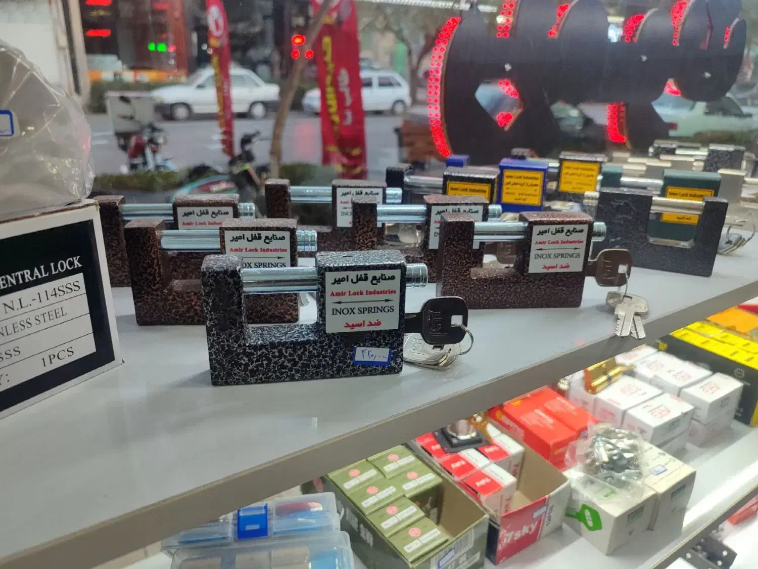 قفل وکلیدسازی طالب نیا(پاسخگو 24ساعته)|خدمات پیشه و مهارت|بجنورد, |دیوار