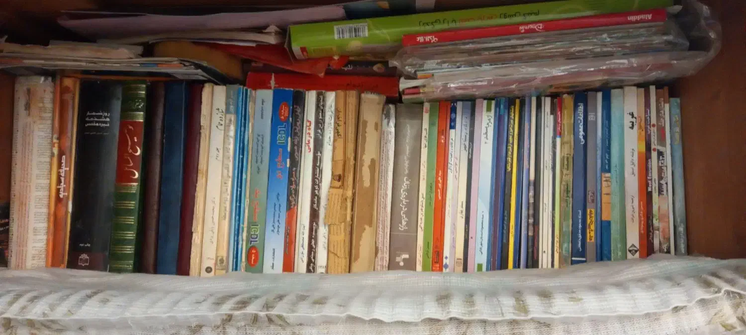 تعدادی کتاب|حراج|یزد, |دیوار