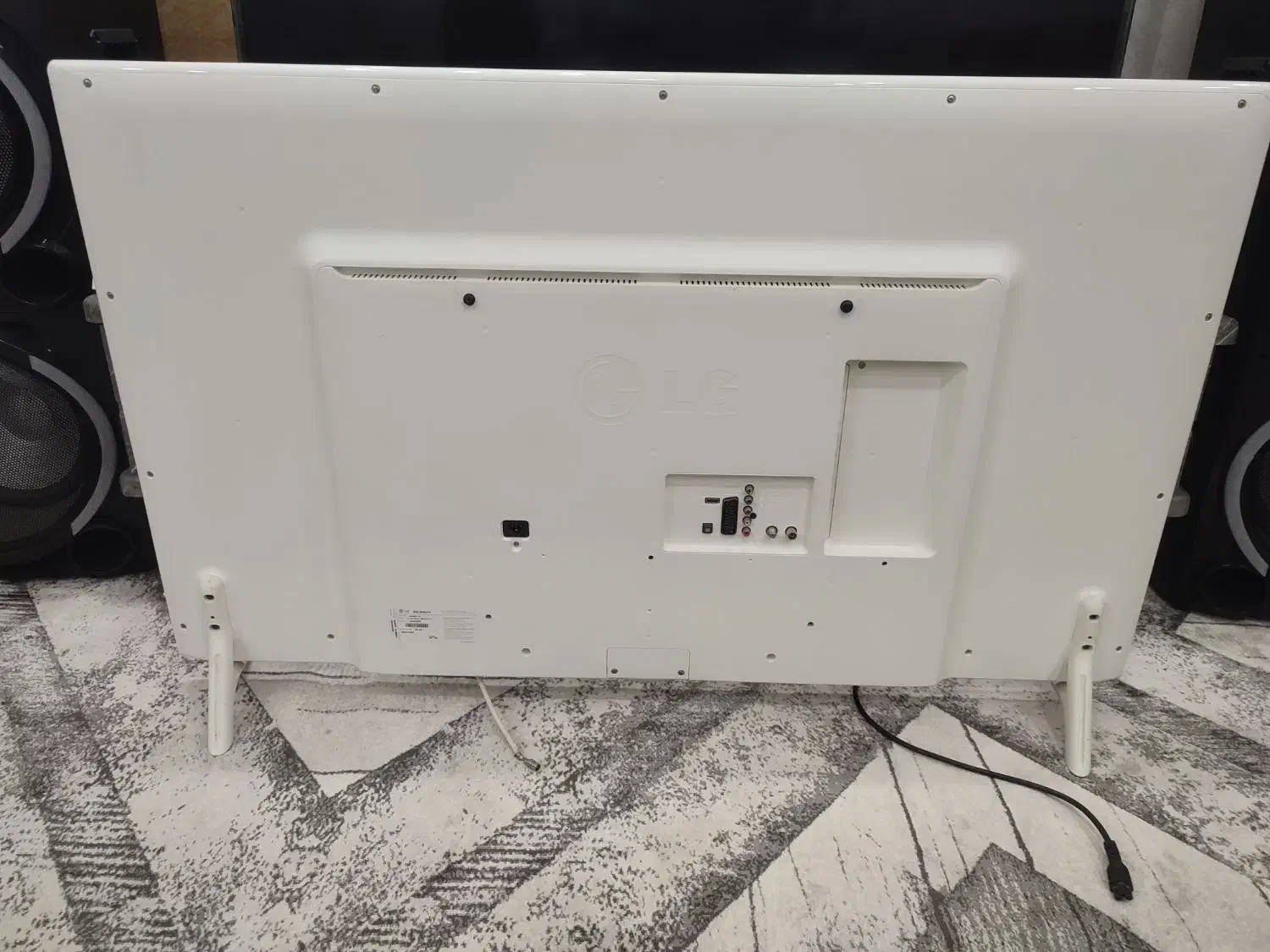 تلویزیون فروشی الجی55اینچ سالم سلامت|تلویزیون و پروژکتور|تاکستان, |دیوار