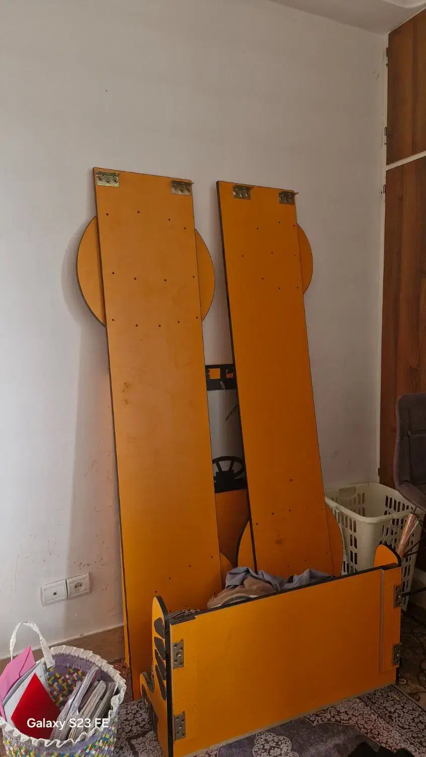 سلام فروش تخت لودر ی|تخت و سرویس خواب|صدرا-فارس, فاز ۲|دیوار