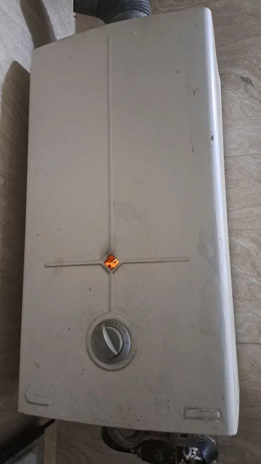 آبگرمکن دیواری|آبگرمکن، پکیج، شوفاژ|قرچک, مهدیه|دیوار