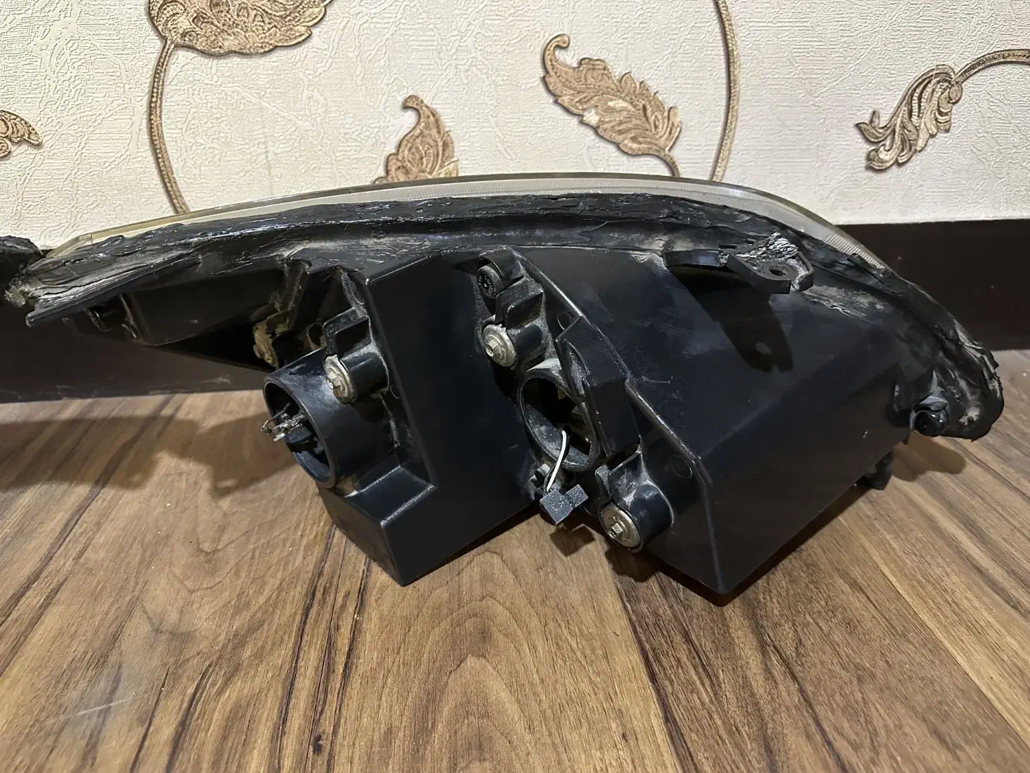 کاسه چراغ جلو لیفانx50.اینه بغل 405 اینه راست|قطعات یدکی و لوازم جانبی|اصفهان, شفق|دیوار