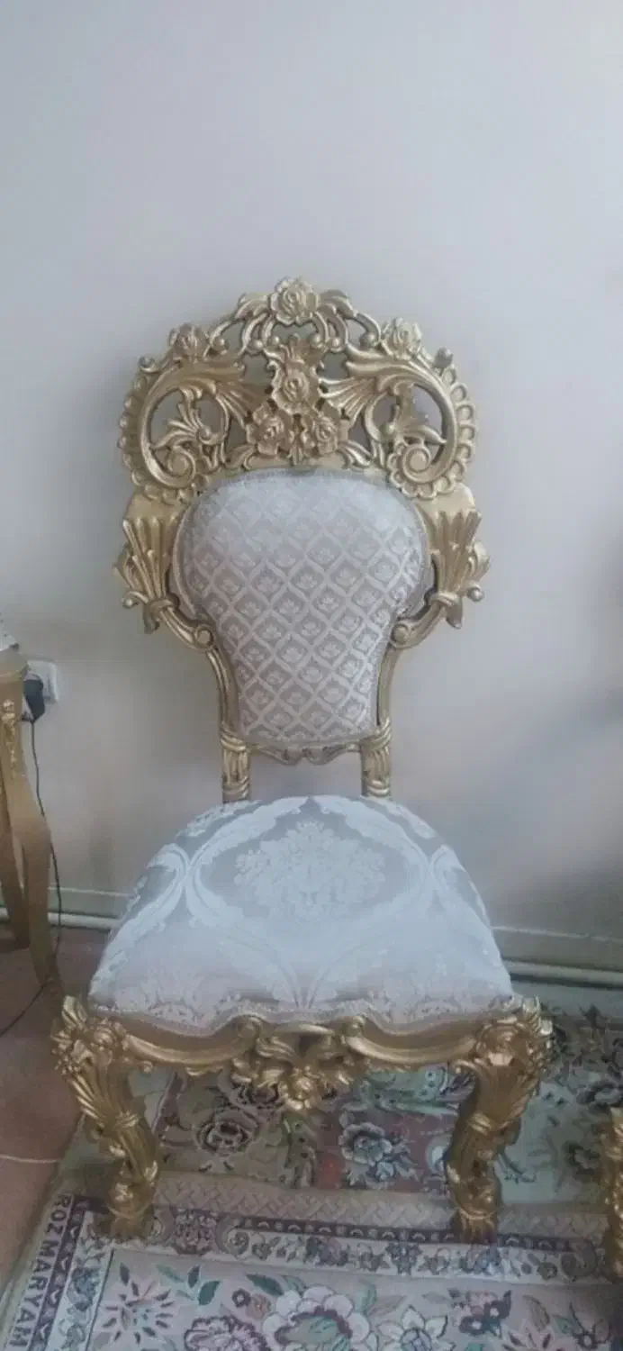 مبلمان ۹نفره پنجه شیری طلایی تمیز و سالم|مبلمان خانگی و میز عسلی|ورامین, ورامین|دیوار