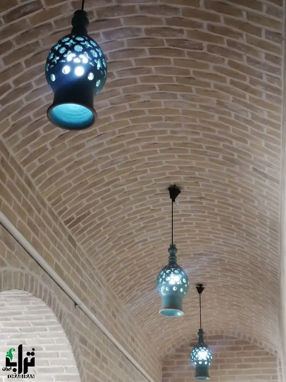 چراغ سفالی|لوستر و چراغ آویز|یزد, |دیوار