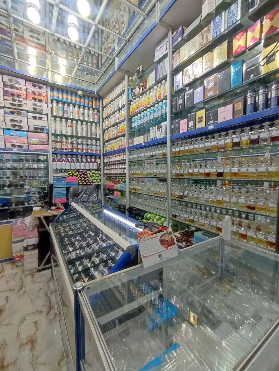 فروش مغازه با اجناس|فروش مغازه و غرفه|چابهار, |دیوار