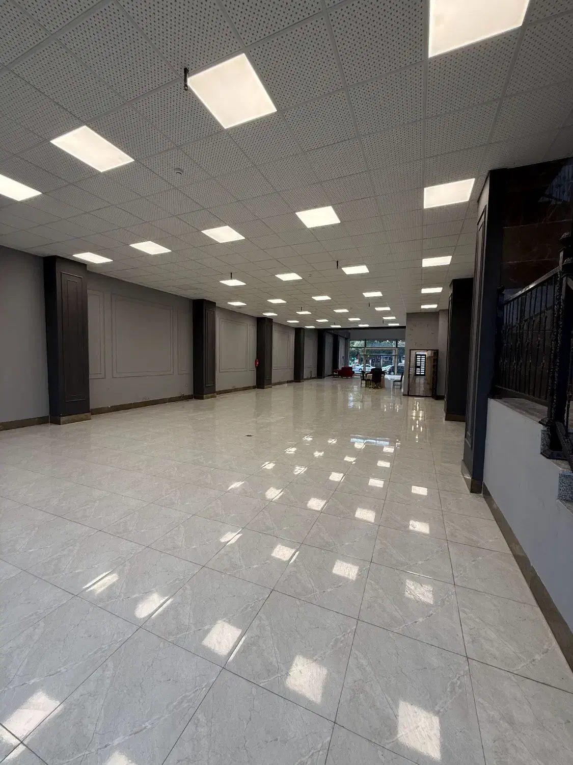 ملک تجاری 560 متر کف 220 متر بالکن رهن و اجاره|اجارهٔ مغازه و غرفه|کرج, شهرک فهمیده|دیوار