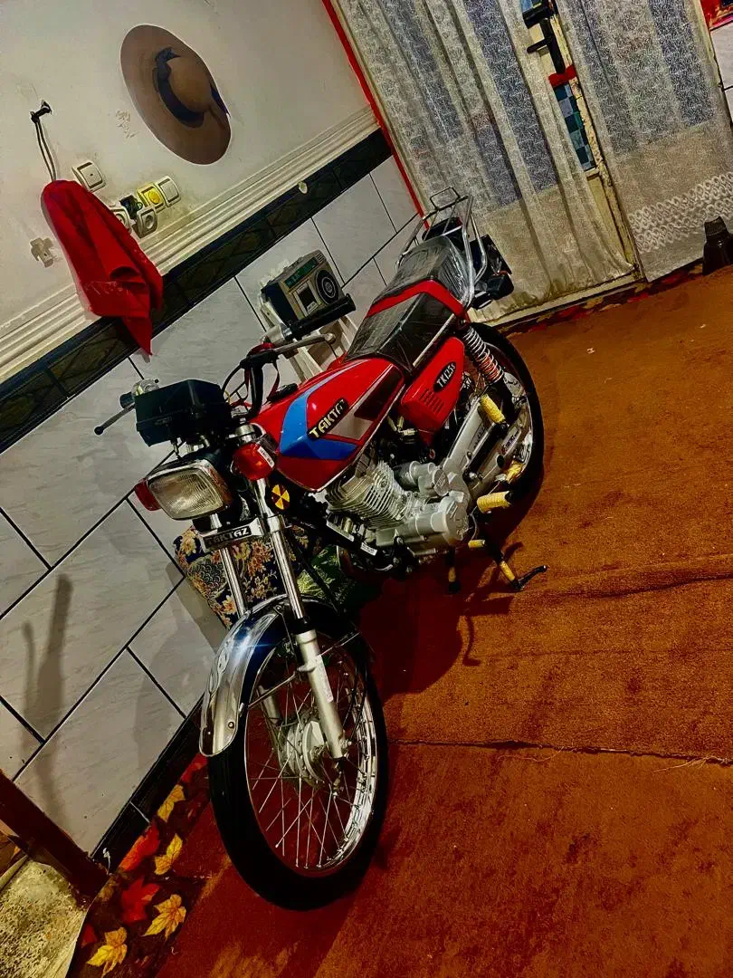 موتور تکتاز کاربرات شده مدل1402|موتورسیکلت|امیدیه, |دیوار