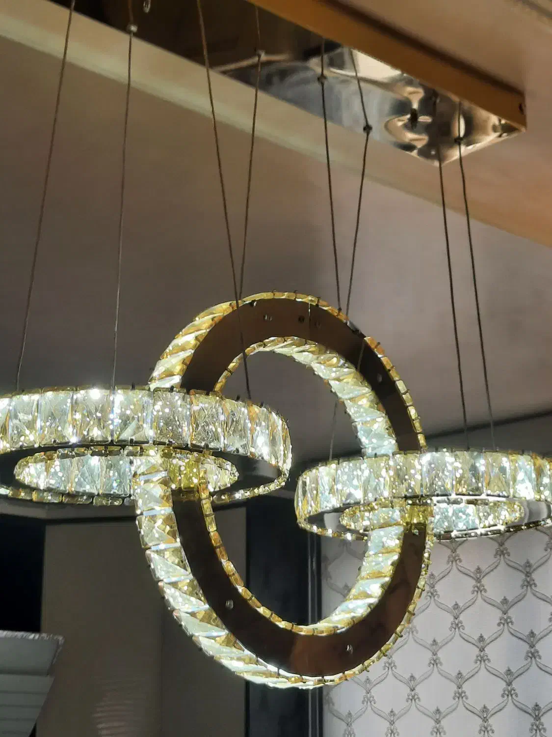 لوستر سقفی|لوستر و چراغ آویز|تهران, شکوفه (عبدل آباد)|دیوار