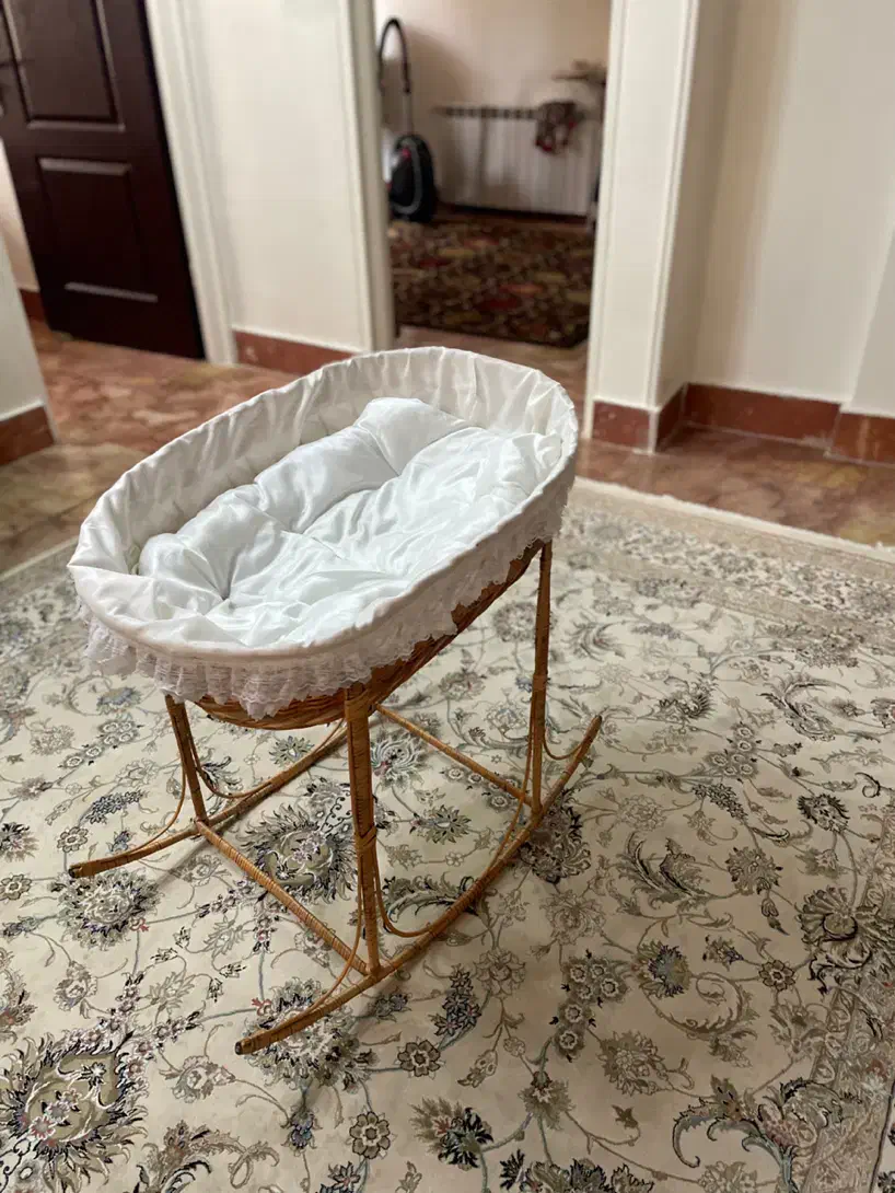 تخت کنار مادر|تخت و صندلی بچه|کرج, باغستان|دیوار