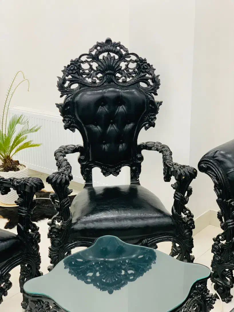 مبل سلطنتی در حد نو بدون کوچکترین ایراد|مبلمان خانگی و میز عسلی|ارومیه, |دیوار