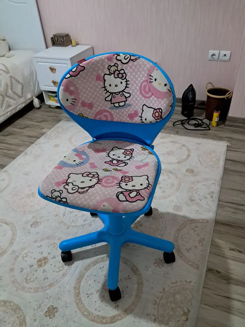 صندلی کامپبوتر نوجوان|میز تحریر و کامپیوتر|اهواز, گلستان|دیوار