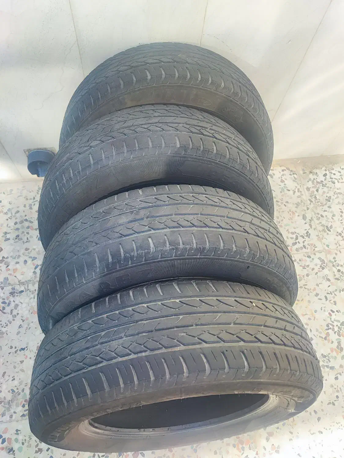 چهار حلقه لاستیک بارز سایز R15/65/185|قطعات یدکی و لوازم جانبی|فسا, |دیوار