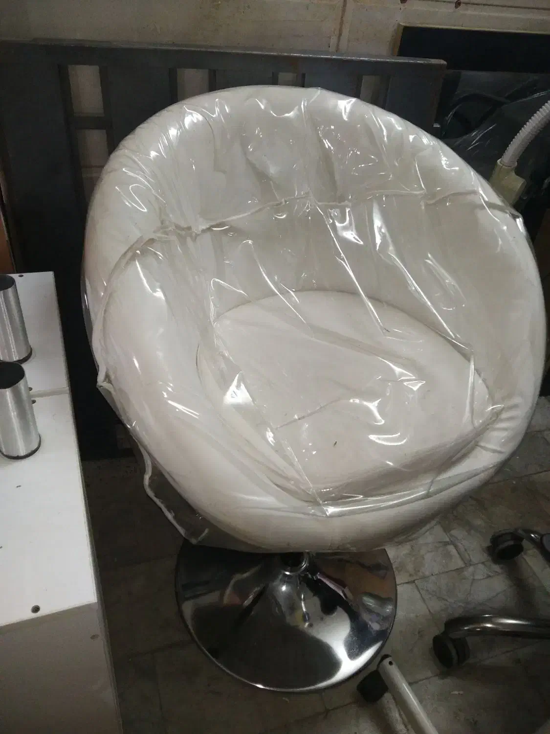 لوازم آرایشگاه|آرایشگاه و سالنهای زیبایی|بروجرد, |دیوار