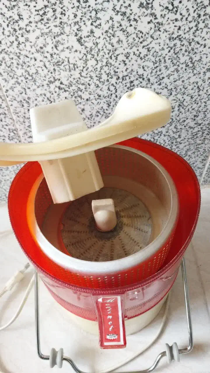 آبمیوه گیری اتو دسته جاروبرقی|آبمیوه‌گیر و آب‌مرکبات‌گیر|جهرم, |دیوار