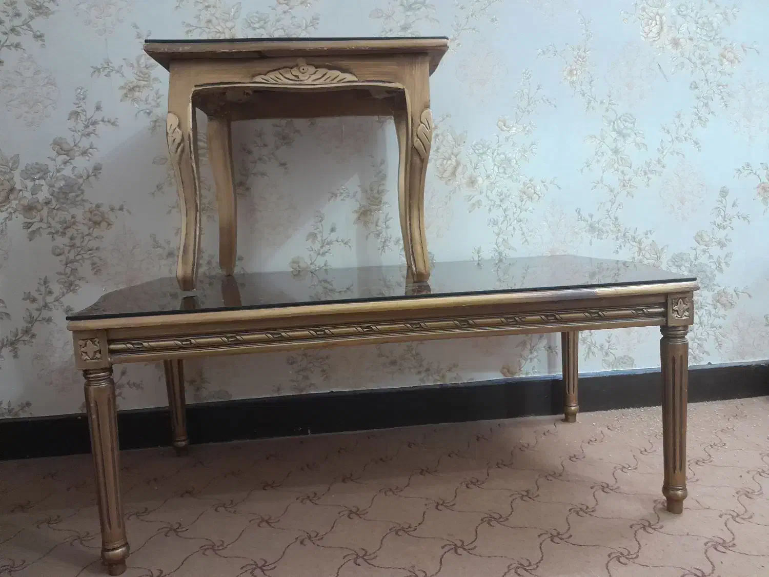 میز پذیرایی|میز و صندلی غذاخوری|اصفهان, نقش جهان|دیوار