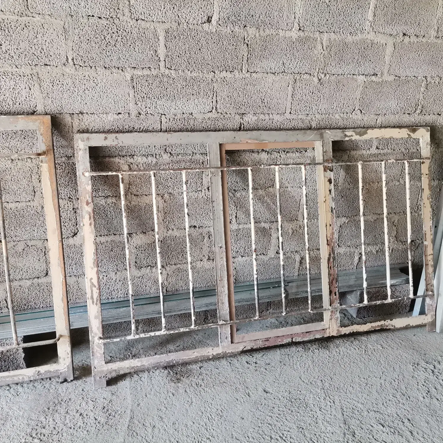 درب و پنجره آهنی|مصالح و تجهیزات ساختمان|بوکان, |دیوار