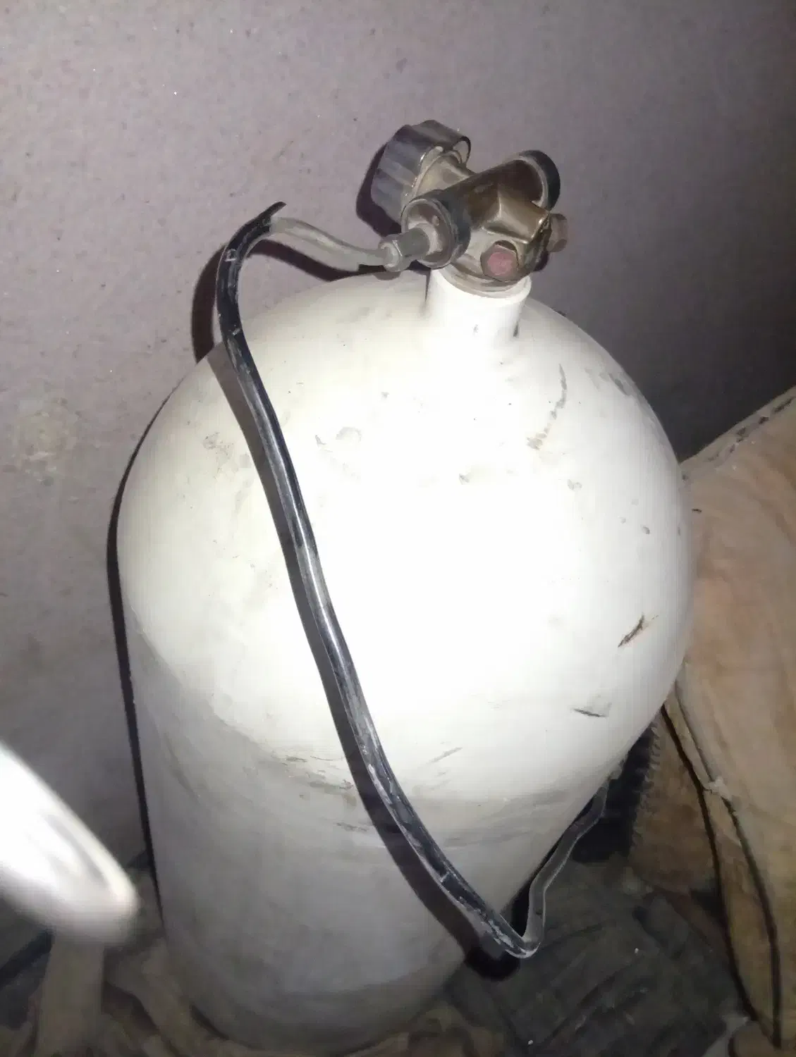 فروش کپسول CNG کم کار کمتراز یکماه کار کرد توافقی|قطعات یدکی و لوازم جانبی|منوجان, |دیوار