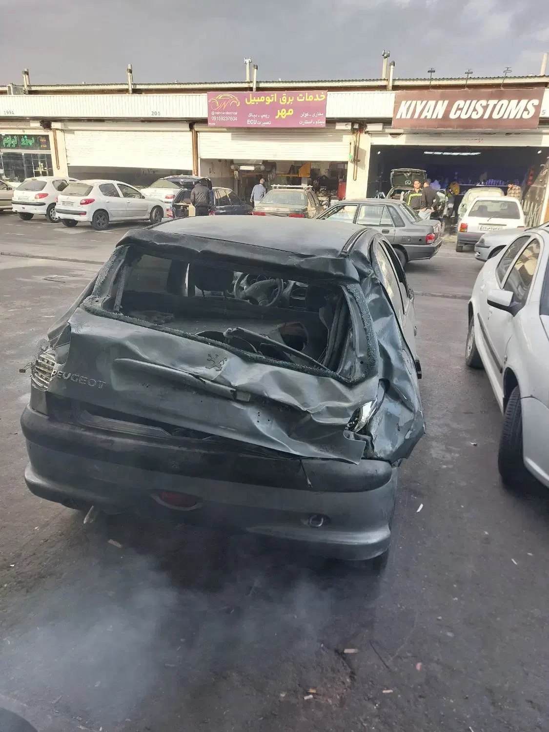 ۲۰۶ مدل ۸۶ روشن حرکت|خودرو سواری و وانت|مشهد, سرافرازان|دیوار